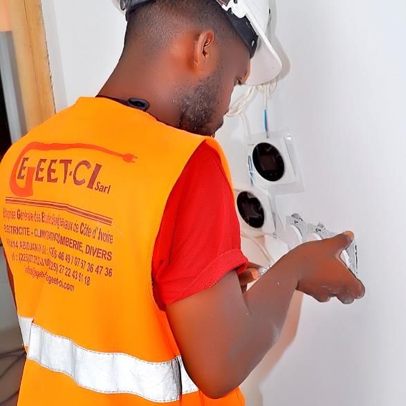 Technicien EGEET-CI en formation terrain